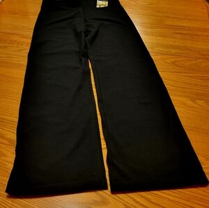 Danskin Size L Yoga Pants NWT